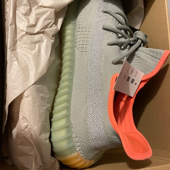 Yeezy 350 sage size 14.5 new